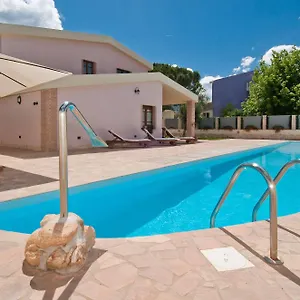 Gentarrubia 2*, Capoterra Italien
